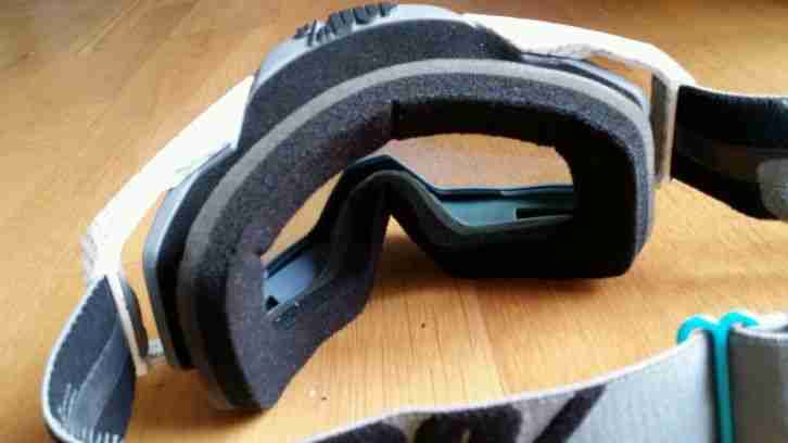 100% Crossbrille 1 Tag benutzt. Wie NEU!!!