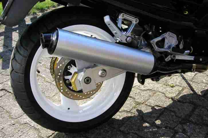 1003 DUCATI Paso 907i.e. 907 ie