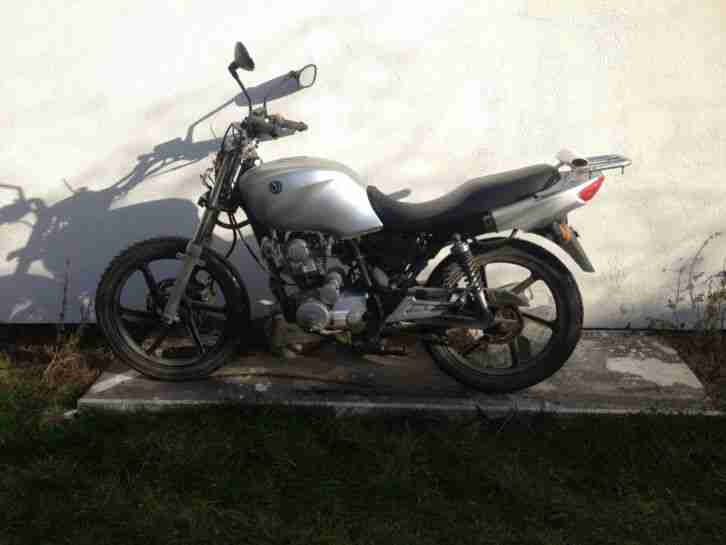 125 Strassenmotorrad SYM XS125-K - mit TÜV - fahrbereit