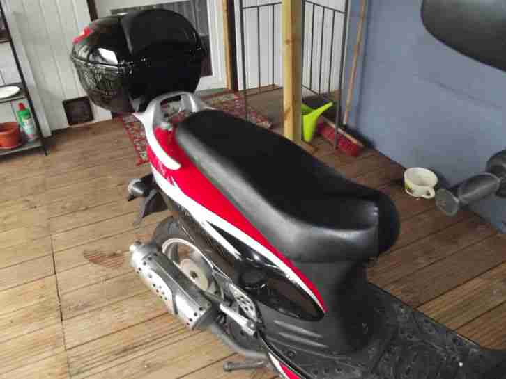 125ccm Motorrad (Roller) 1374Km