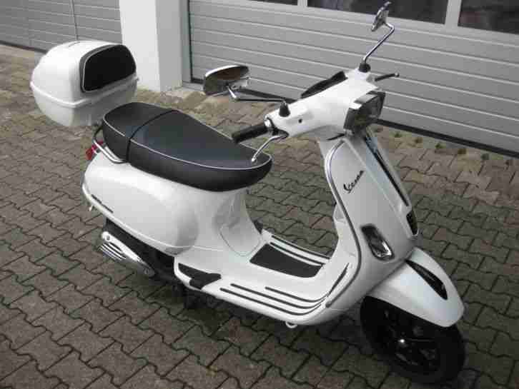 125er i.e.3V Vespa Piaggio 3,0 Jahre alt 01.10.2012 Benziner Leichtkraftroller