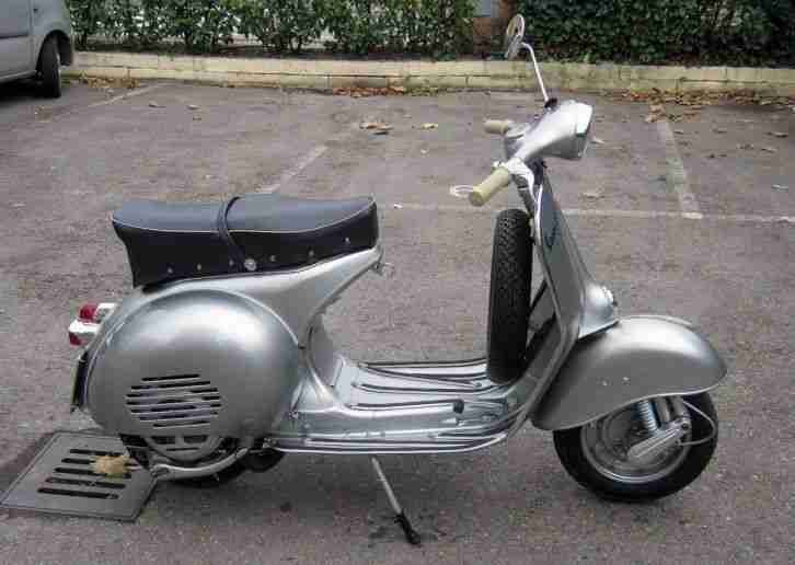 1960 VESPA 150 GS – FULLY RESTORED – CONCOURS CONDITION !!!