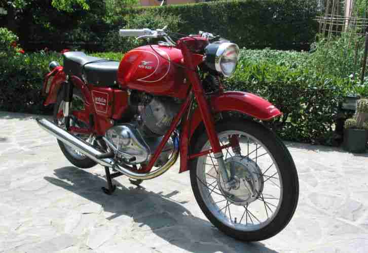 1961 Moto Guzzi Lodola 235 GT Komplett restauriert !!!