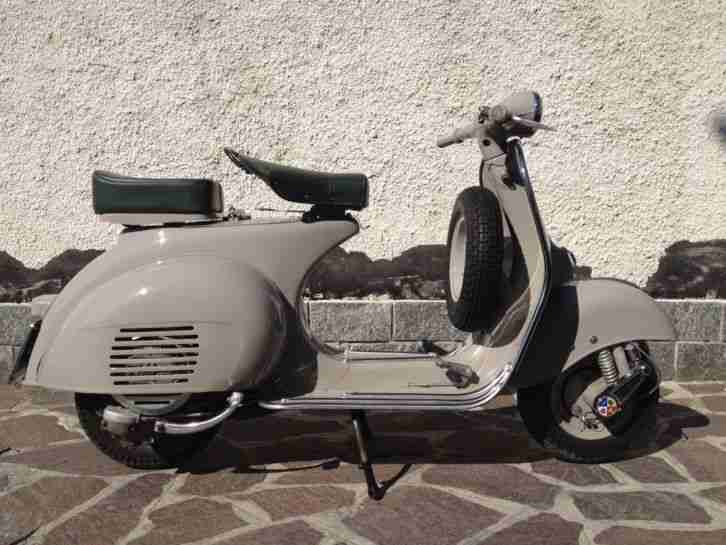 1962 VESPA 160 GS – FULLY RESTORED – MINT CONDITION !!!