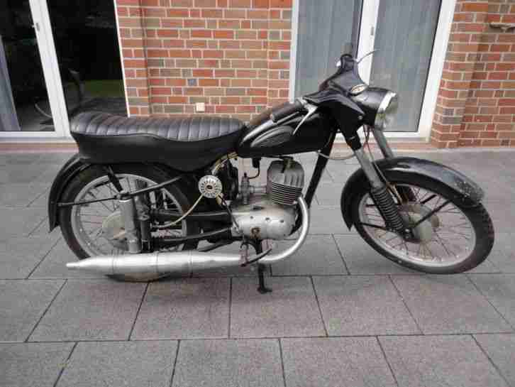 1962 VESPA 160 GS – FULLY RESTORED – MINT CONDITION !!!