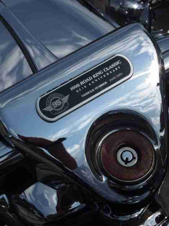 1998 Harley-Davidson FLHRCI Road King Classic 95 Anniversary EVO motor