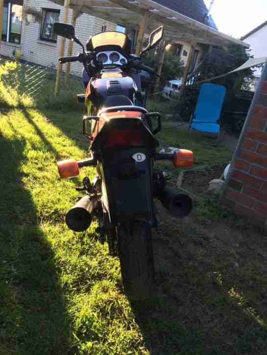 2 1/2 Honda VF 750 F Alte Dame Oldtimer