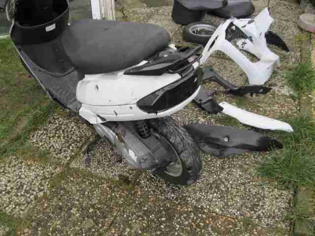 2 China Roller Bastler Bj. 1995 und 2007 Schlüssel 2 ter Motor Verkleidung ...