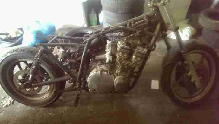 2 Motorrad SUSUKI GS 75 X . 750 m³ & 1100 m³