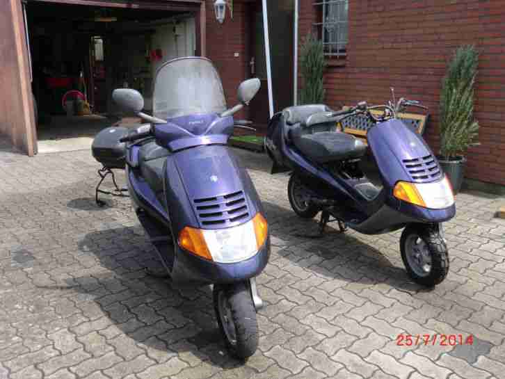 2 Piaggio Hexxagon 150
