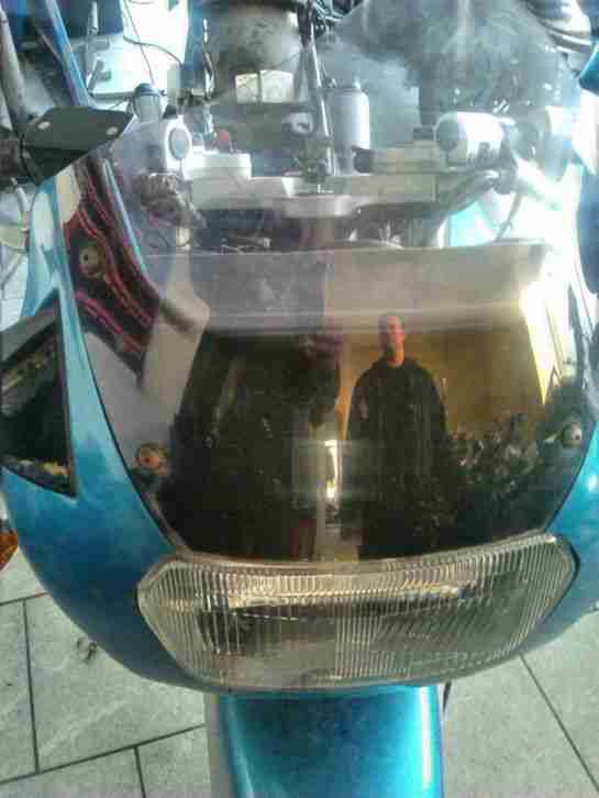 2 Suzuki GSX 600, 4 Zylinder, 1 x Gedrosselt + 1 x offen,