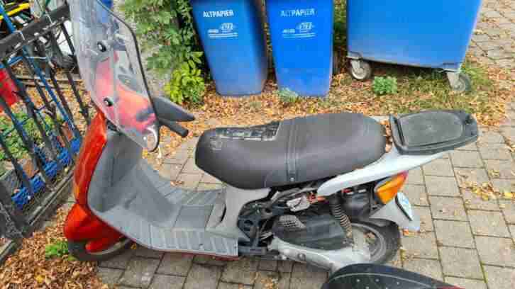 2 Motorroller Piaggio