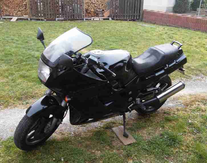 2 x Kawasaki GPZ 1000 RX