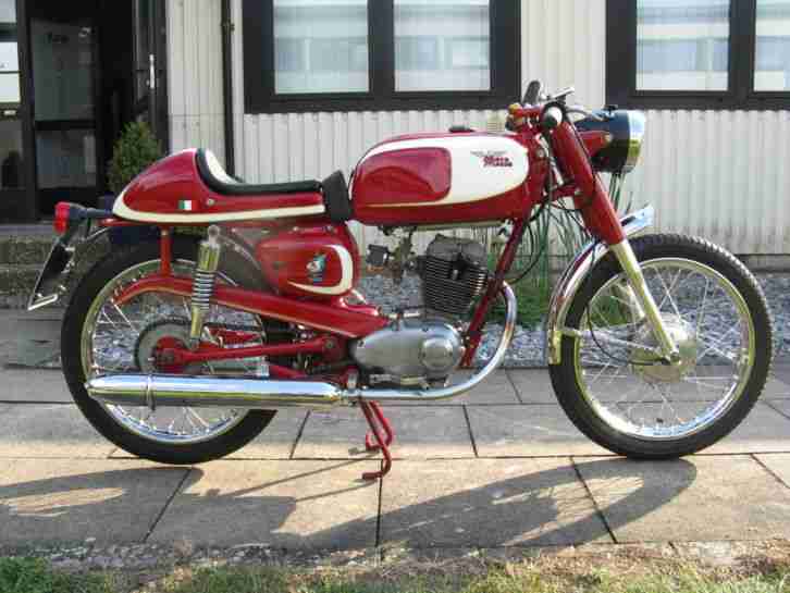 2 x Moto Morini Corsaro 125, Oldtimer,1 x restauriert, u. zus. Motor