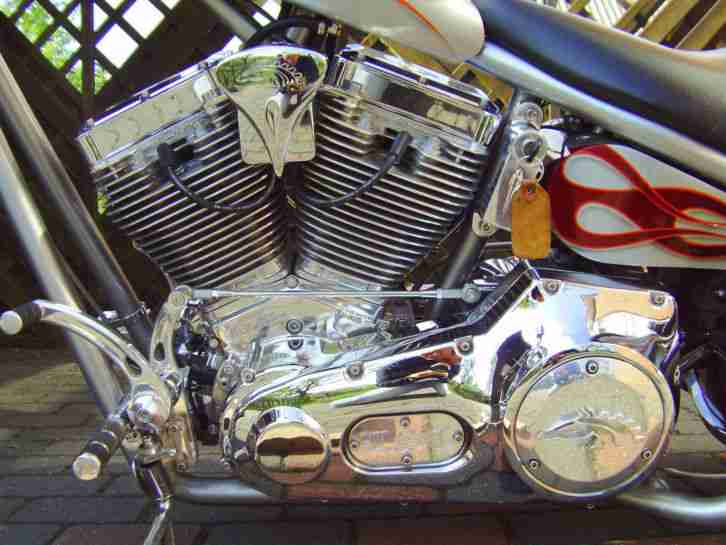 2005er Ironhorse LSC mit 117er S&S 115PS incl. Harley Davidson Werkzeugtasche