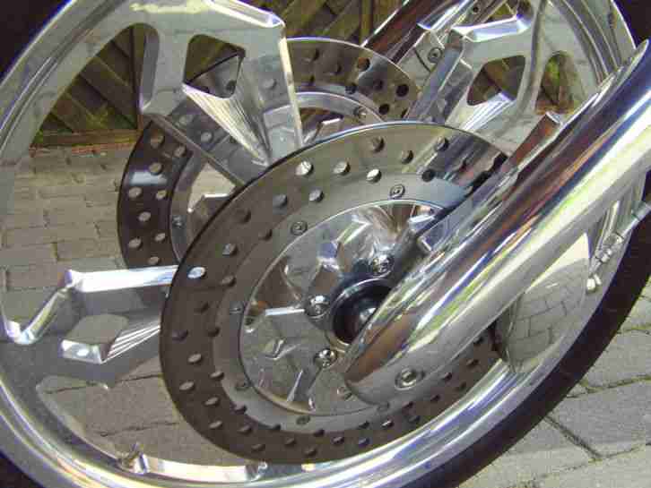 2006er Ironhorse LSC mit 280er Metzeler,incl.Harley Davidson Werkzeugtasche
