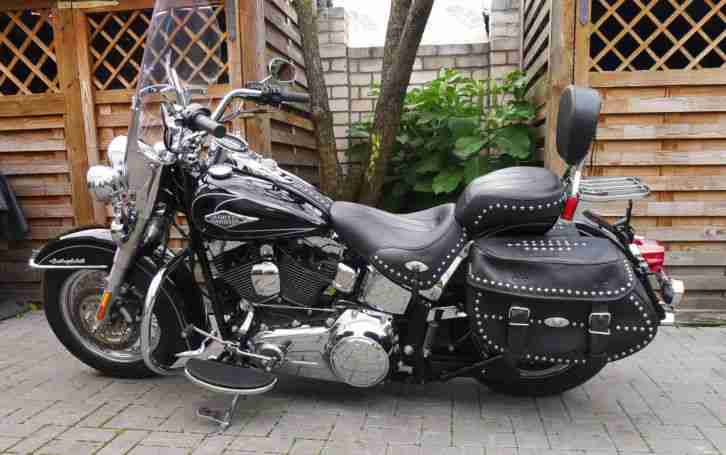 2011 Harley Davidson FLSTC Heritage Softail with ABS