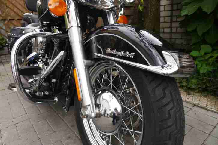 2011 Harley Davidson FLSTC Heritage Softail with ABS