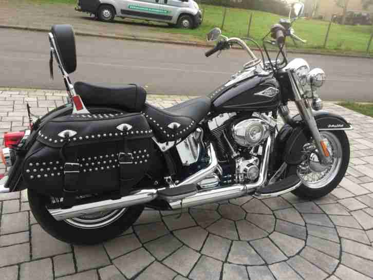 2011 Harley - Davidson FLSTCI Softail Heritage