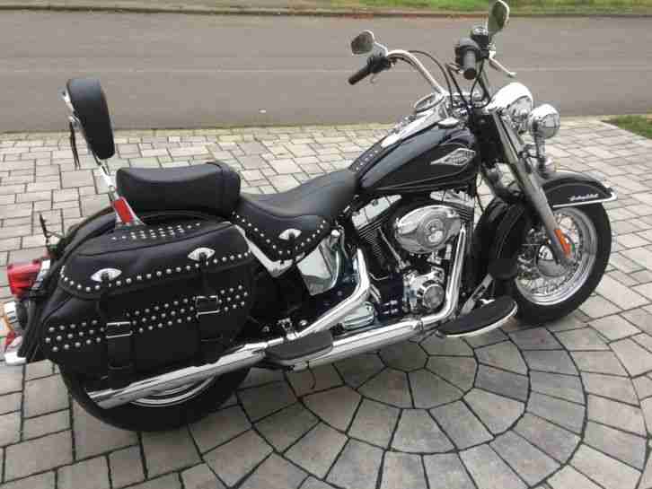 2011 Harley - Davidson FLSTCI Softail Heritage