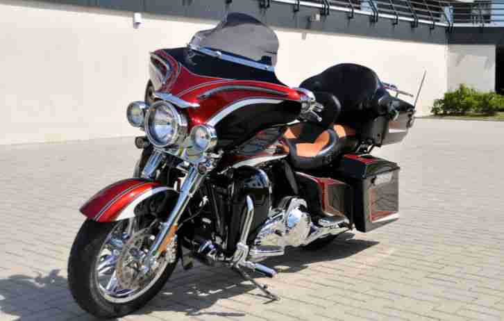 2012 Harley Davidson FLHTCUSE7 CVO Ultra Classic Electra Glide