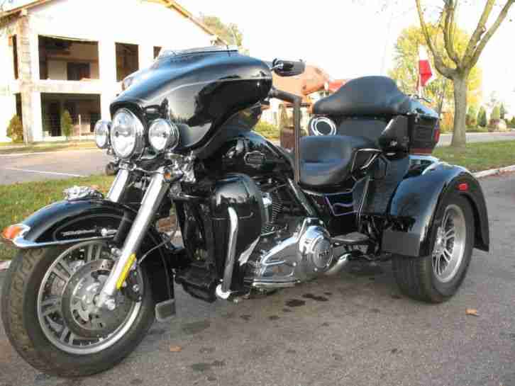 2013 Harley-Davidson FLHTCUTG Tri Glide Ultra Classic