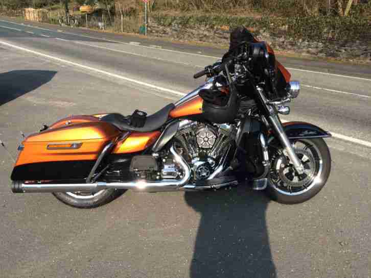 2014 Harley-Davidson Electra Glide Ultra Limited FLHTK Rushmore