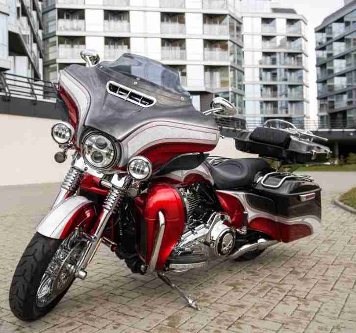 2014 Harley Davidson FLHTKSE CVO Limited