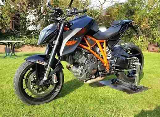 2014 KTM 1290 SUPER DUKE R