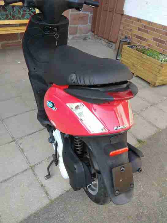 VESPA 4-takt Bj.2012 nur 2577km