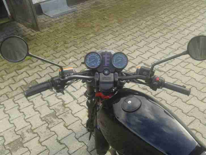 2x Suzuki GSX400 GK53C 1x sehr selten mit 30KW