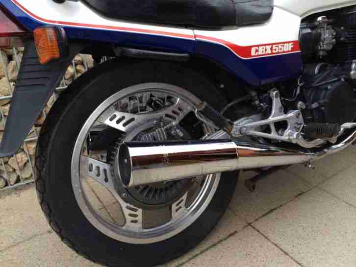 3 x Honda CBX 550 F (2) , 37/44 KW in good condition , engines are running