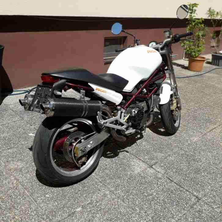 Ducati Monster 900 erst 26 Tkm. alles neu