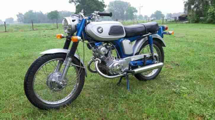 Seltenheit, frühe 2 Zylinder 125cc OHC Honda SS125 Baujahr 1966, läuft super