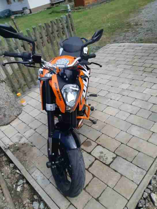 KTM Duke 125