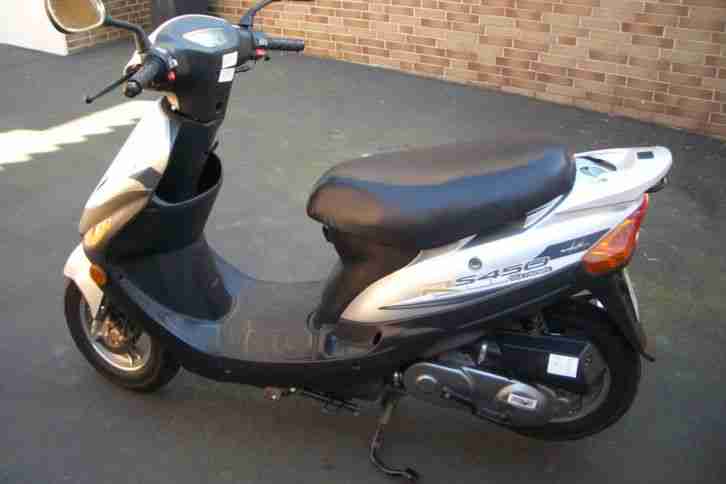 49ccm Rex Roller Viertakter silberm.