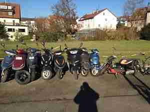 9 Roller und 1 Rahmen *Yamaha ZES, Xingfu 125T, Pegasus, Derby, Rex, uvm.)