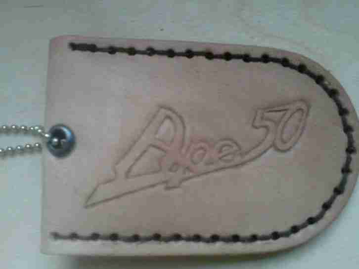 APE 50 Schlüsselanhänger