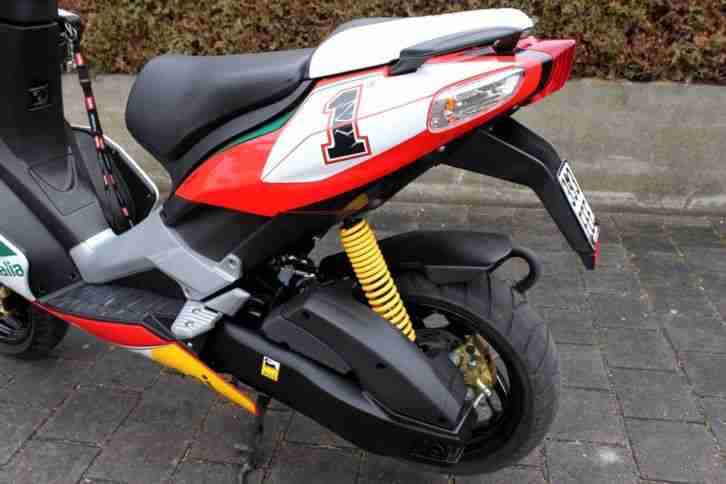 APRILIA SR 50 MAX BIAGGI REPLICA