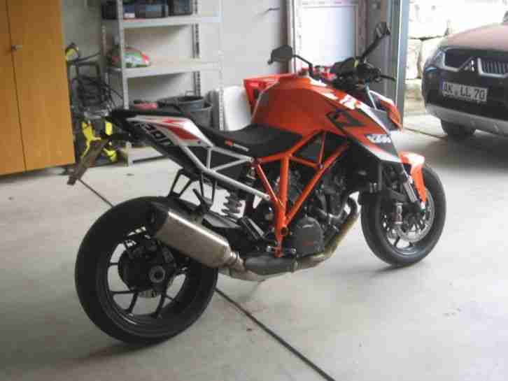 Absolut neuwertig 1290 Super Duke R zum Verkauf Ktm Orange mit Garantie, wie neu