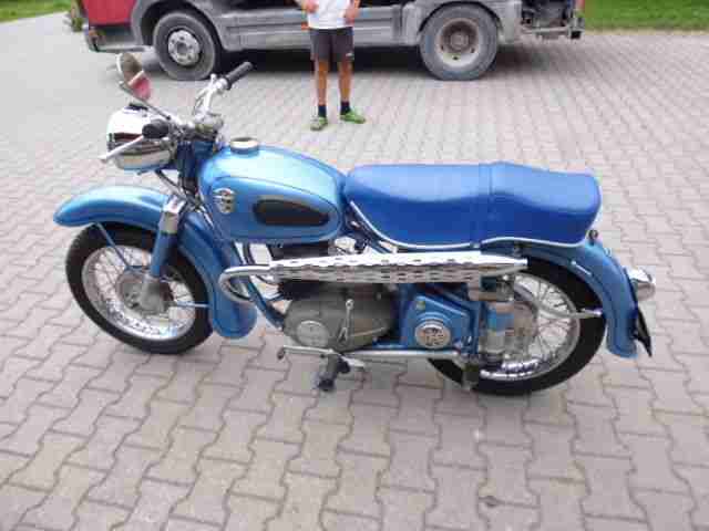 Adler MB 200