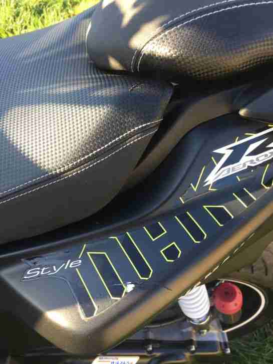 Aerox R Naked