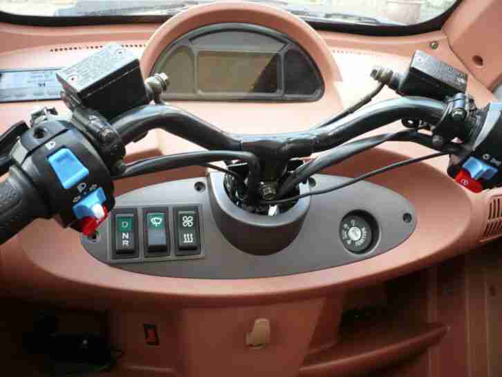 Aixam Elektro - Kabinenroller / Dreirad