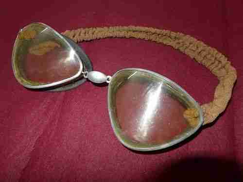 Alte Motorradbrille für