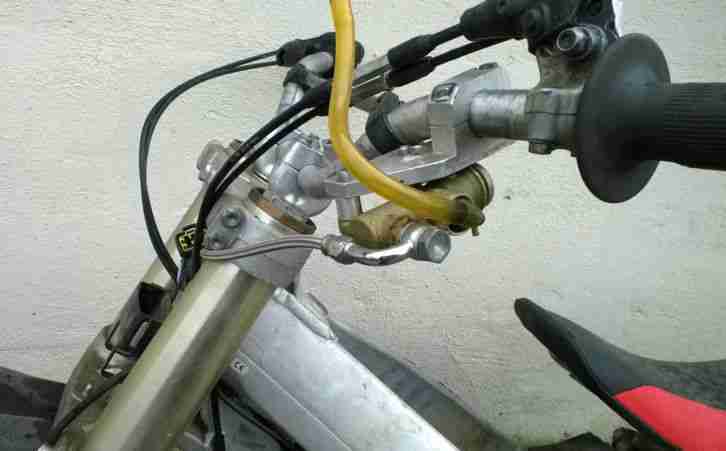 An Bastler, Schlachtobjekt. HONDA CRF450 Super Moto 2003 mit Daumenbremse