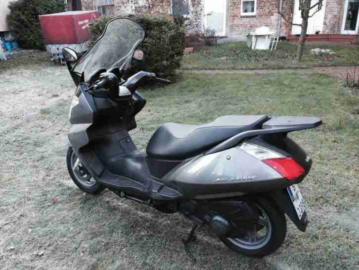 Aprilia Atlantic 250 , 1 Zyl. 4 Takt Wassergekühlt .FESTPREIS !!