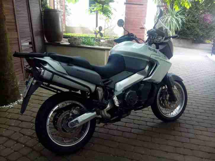 Aprilia Caponord ETV1000 ABS Bj. 2007, 21.400km, Unfall