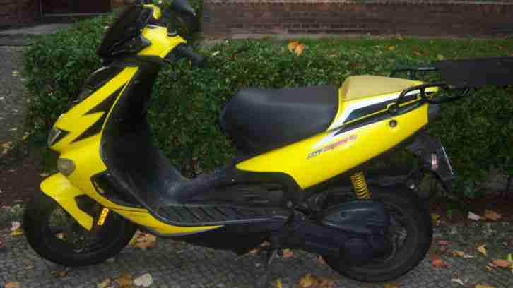 Aprilia DTech von 2004 mit 17.800km.Garagenfahrzeug,Roller,Moped 50ccm,alt,rar