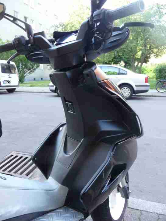 Aprilia Factory R SR 50