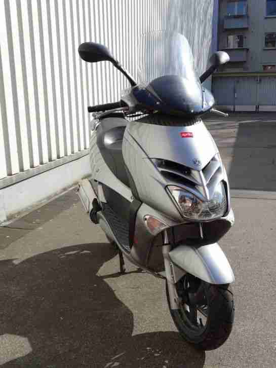 Aprilia Leonardo ST 125 Roller - Reifen und Batterie NEU - NUR 9300 KM!